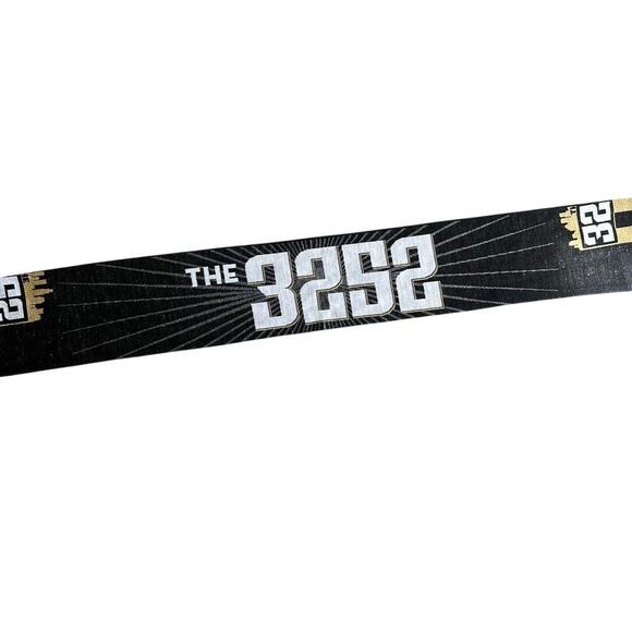 The 3252 Supporters Shield Scarf Unisex Black White Gold One Size - Picture 3 of 5